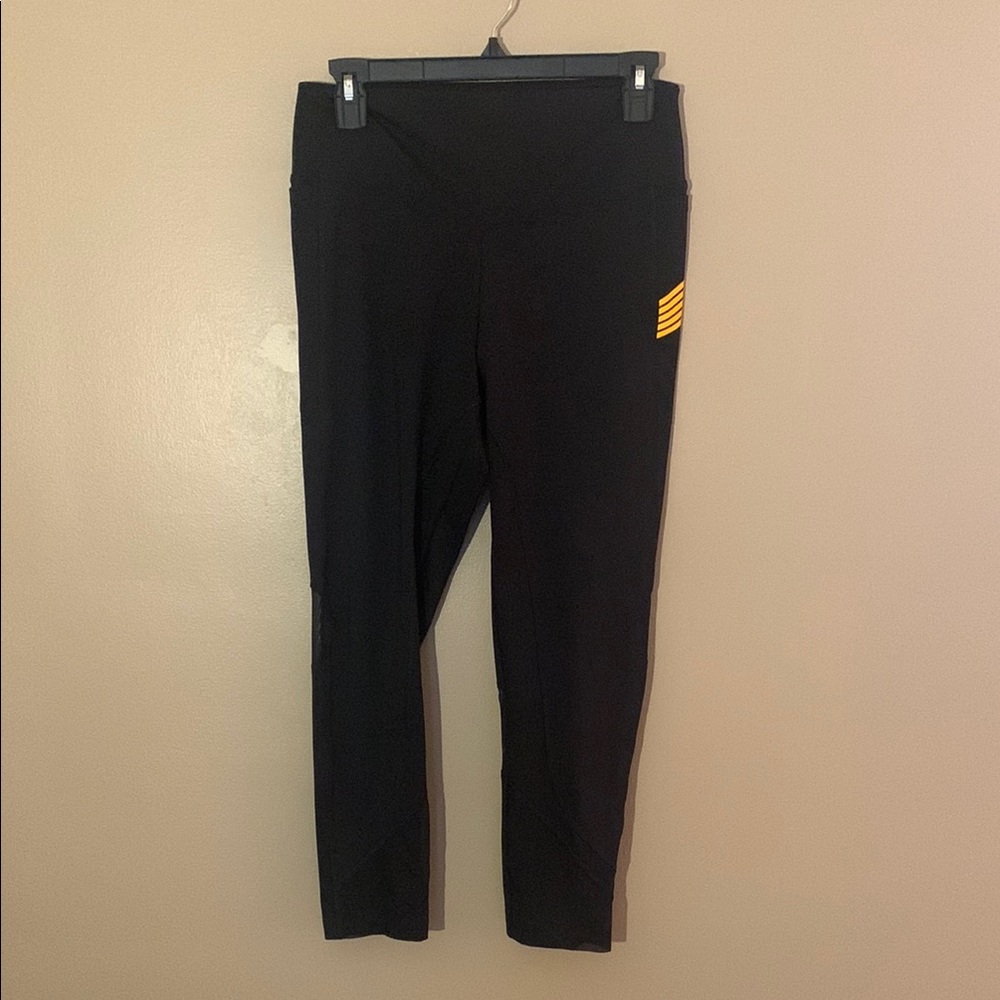 ❤️$20 PINK Victoria's Secret Black Leggings